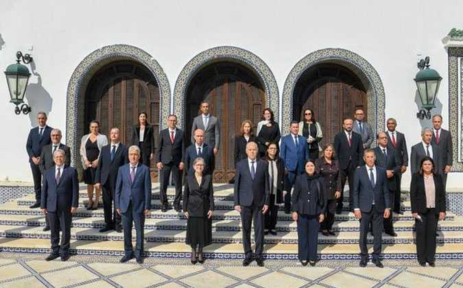 الحكومة التونسية تتخبط بين اتحاد الشغل و صندوق النقد الدولي 